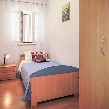 בית נופש Desanka By Interhome Kršan